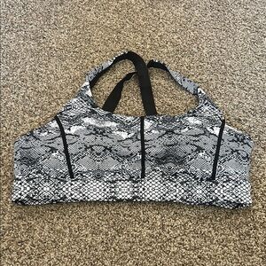 ZYIA Monochrome Snake Print Sports Bra